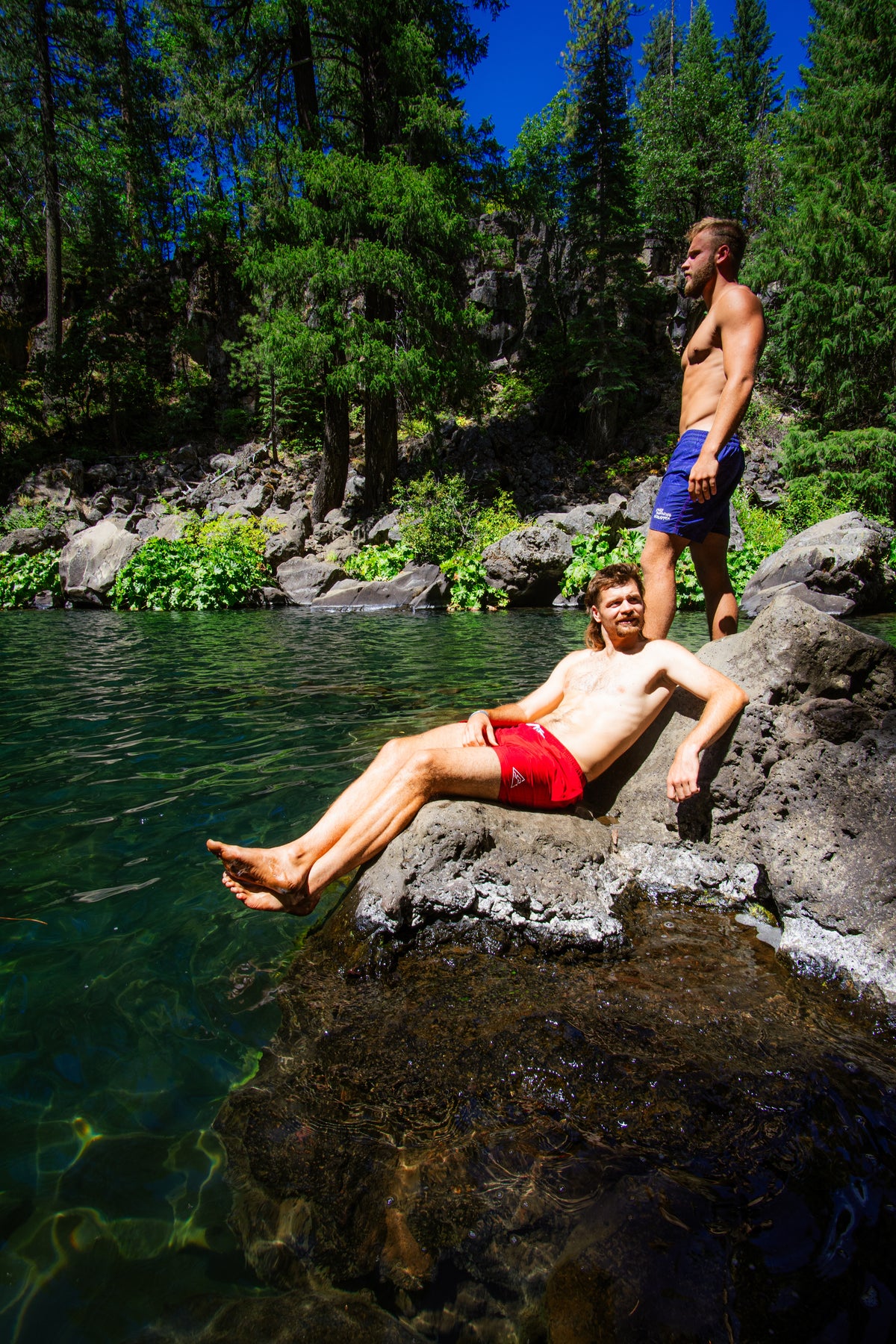 Rote Badehose